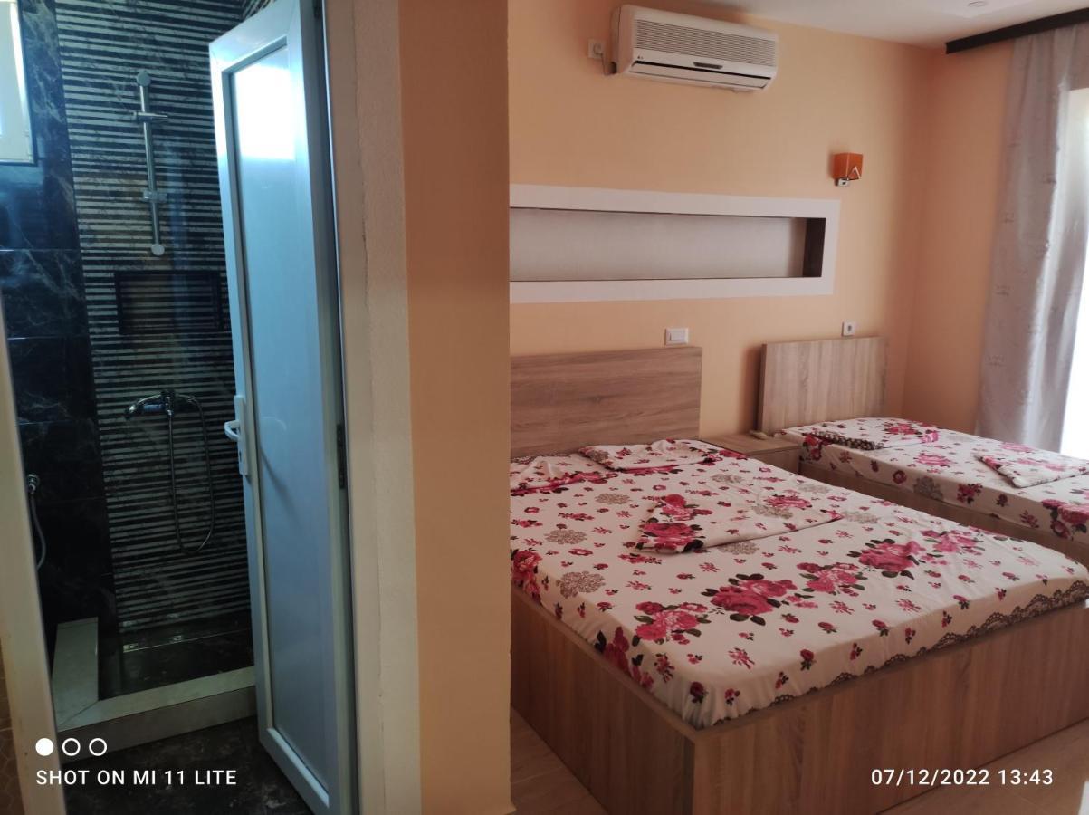 Grandino Rooms & Apartments Ulcinj Luaran gambar